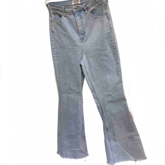 WE THE FREE CRVY Bell Bottom Flared Light Denim Denim Jeans Womens Size 30 - Picture 7 of 14